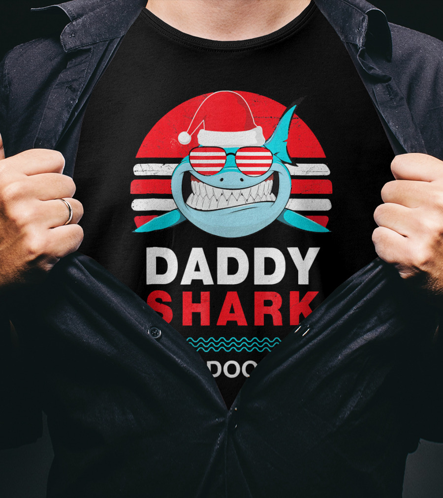 Daddy Shark Doo Doo Doo Christmas Santa Hat Family T-Shirt
