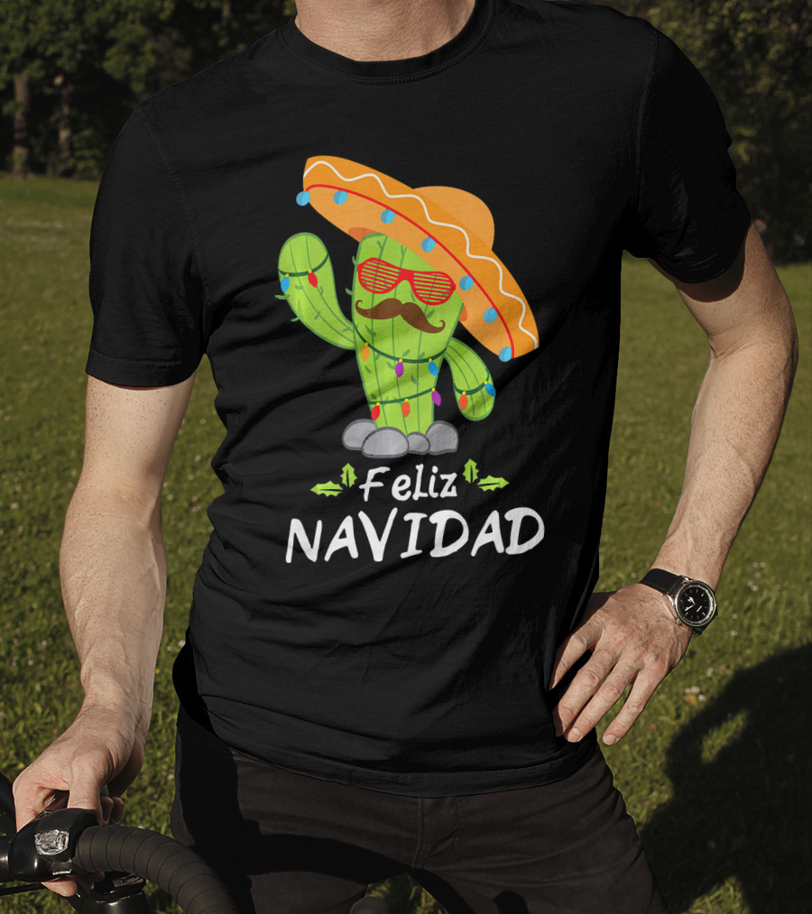 Feliz Navidad Cactus Mexican Tree Christmas Sombrero Lights T-Shirt