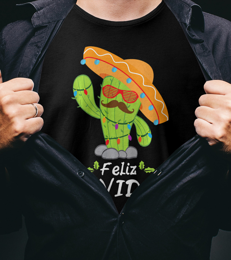 Feliz Navidad Cactus Mexican Tree Christmas Sombrero Lights T-Shirt