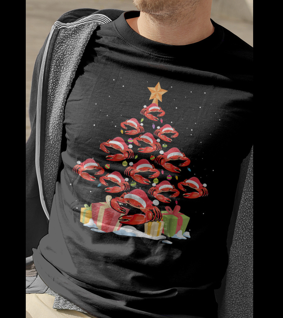 Funny Crab Christmas Tree Santa Lights Gifts Star T-Shirt