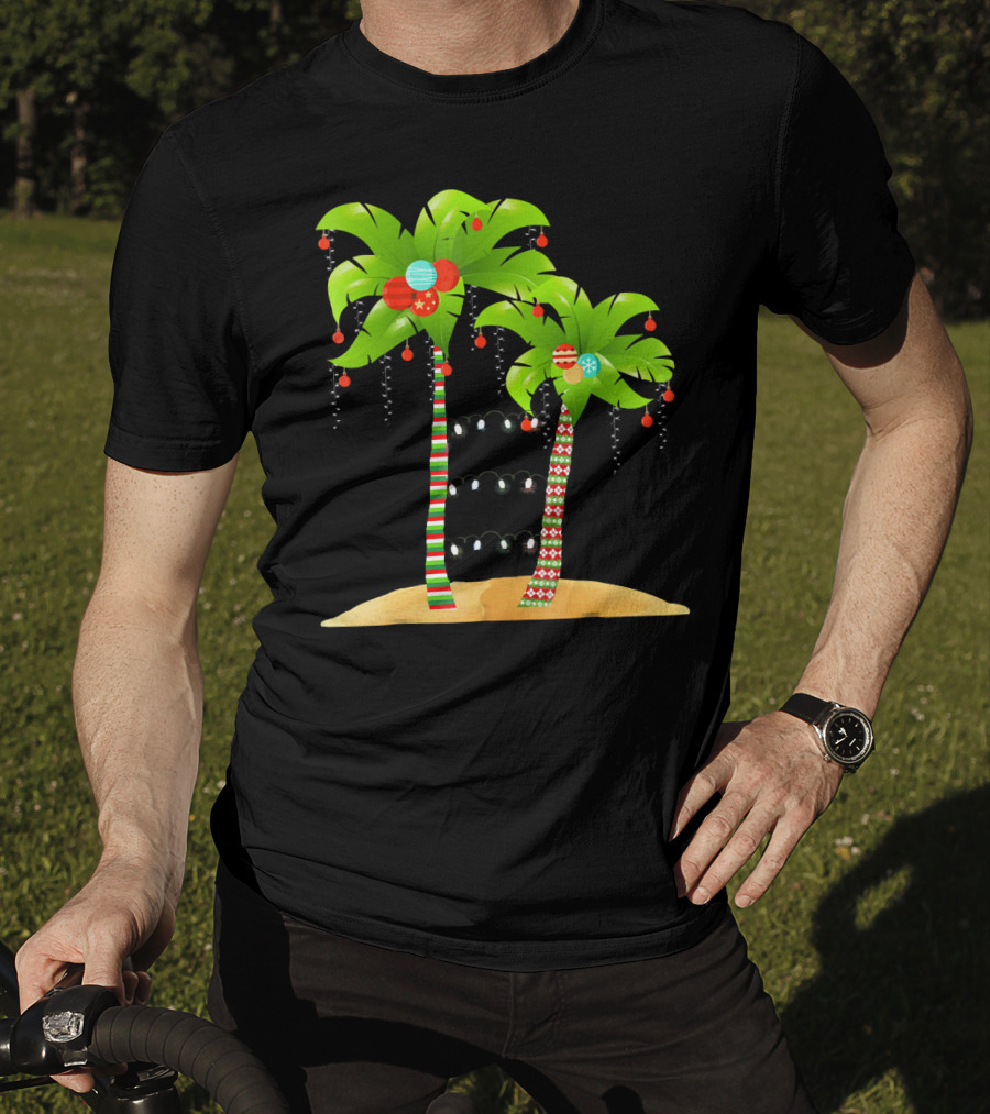 Christmas Tree Palm Mele Kalikimaka Palm Trees With Ornaments And Lights T-Shirt