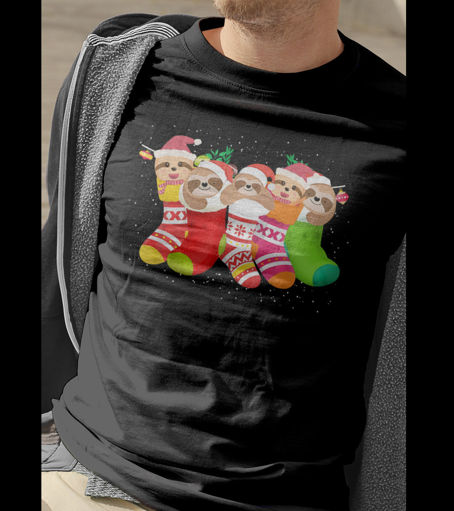 Cute Sloth Christmas Socks Xmas Mer Snuggly Festive Stockings T-Shirt
