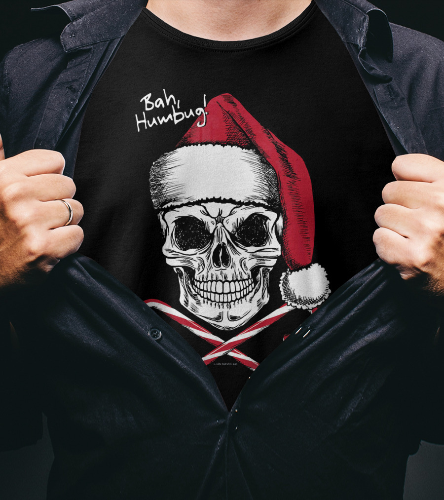 Bah Humbug Skull With Santa Hat And Candy Canes Christmas Funny Santa T-Shirt