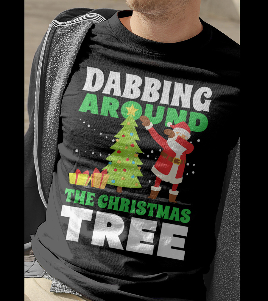 Dabbing Around The Christmas Tree Kris Kringle Merry Christmas San T-Shirt