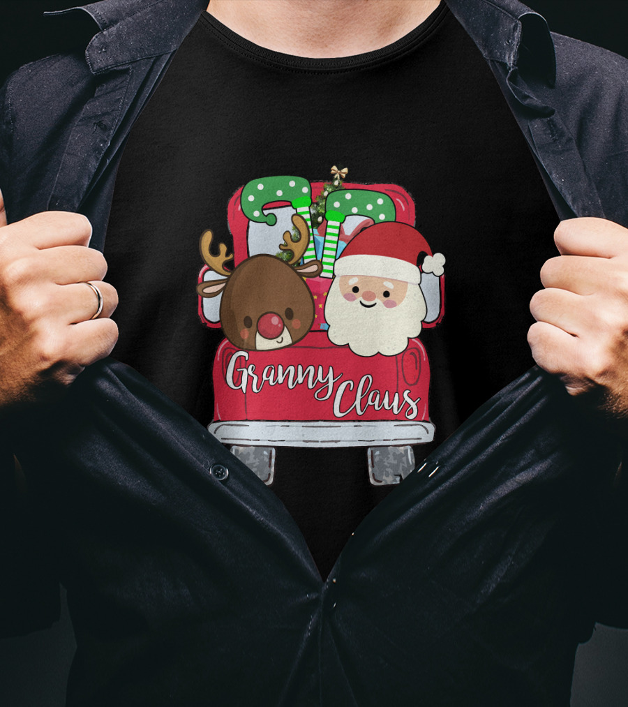 Granny Claus Santa And Reindeer In Christmas Car With Gifts T-Shirt