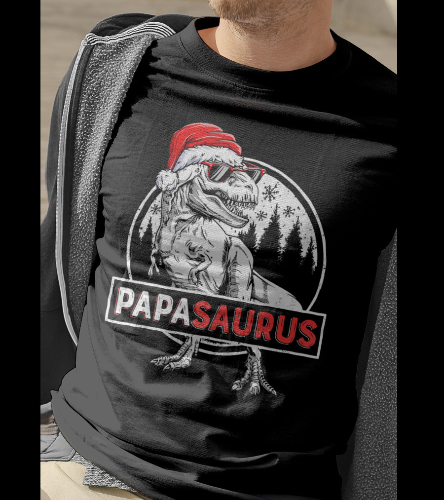 Papasaurus Dinosaur Santa Hat Christmas Snowflake Forest T-Shirt