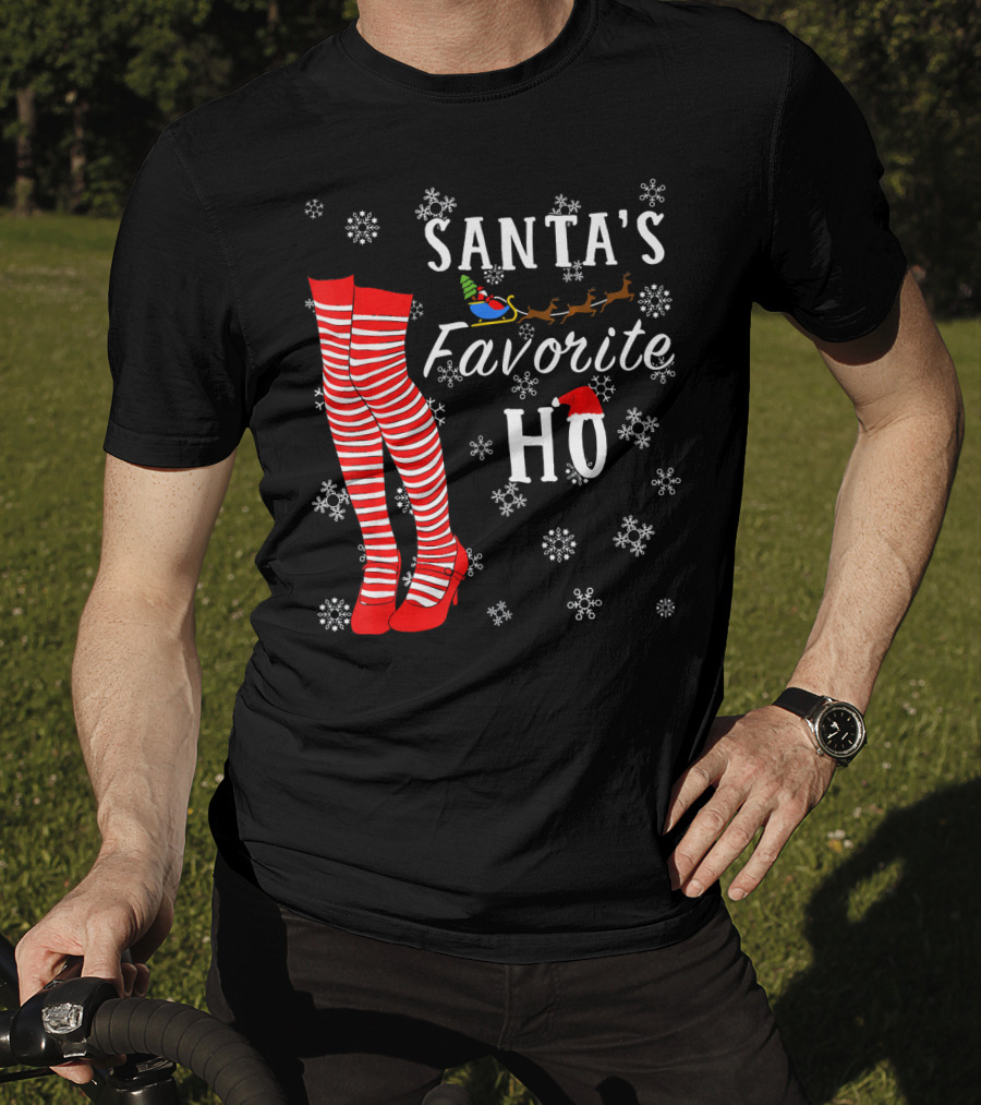 Santa's Favorite Ho Red Striped Stockings Snowflakes Sleigh T-Shirt