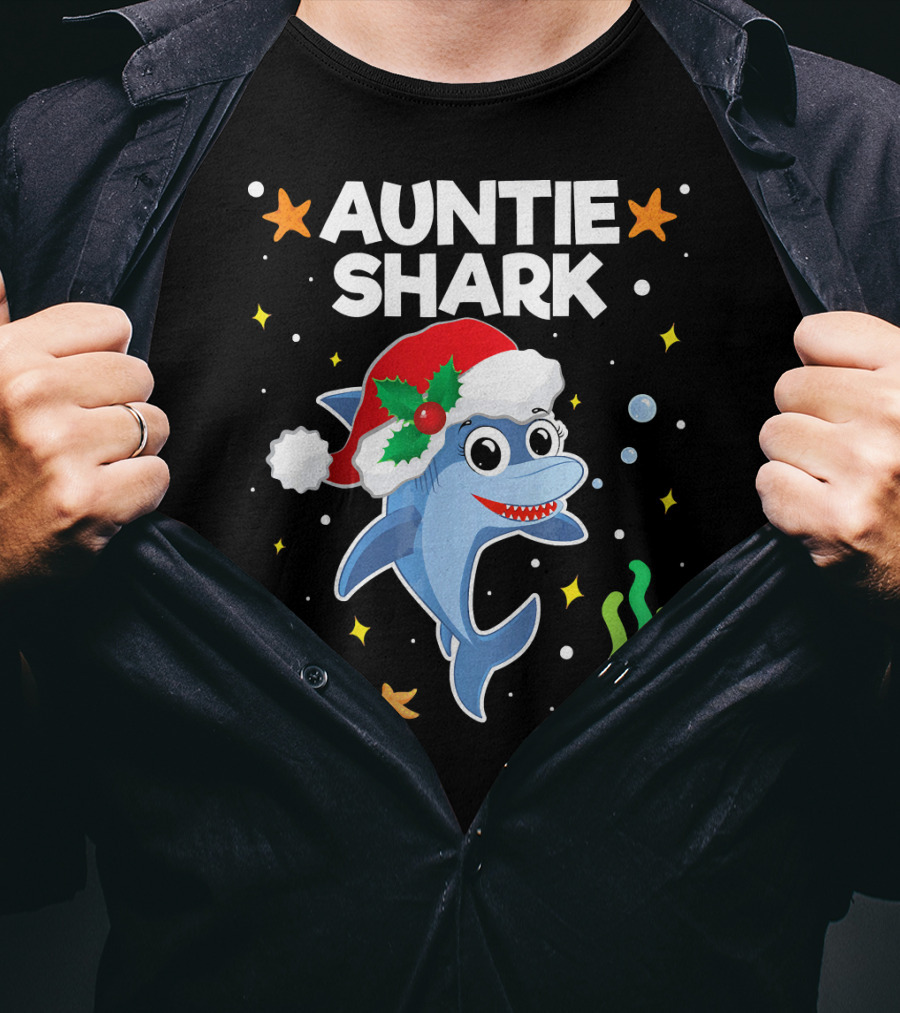 Auntie Shark Santa Claus Christmas Underwater Fun T-Shirt