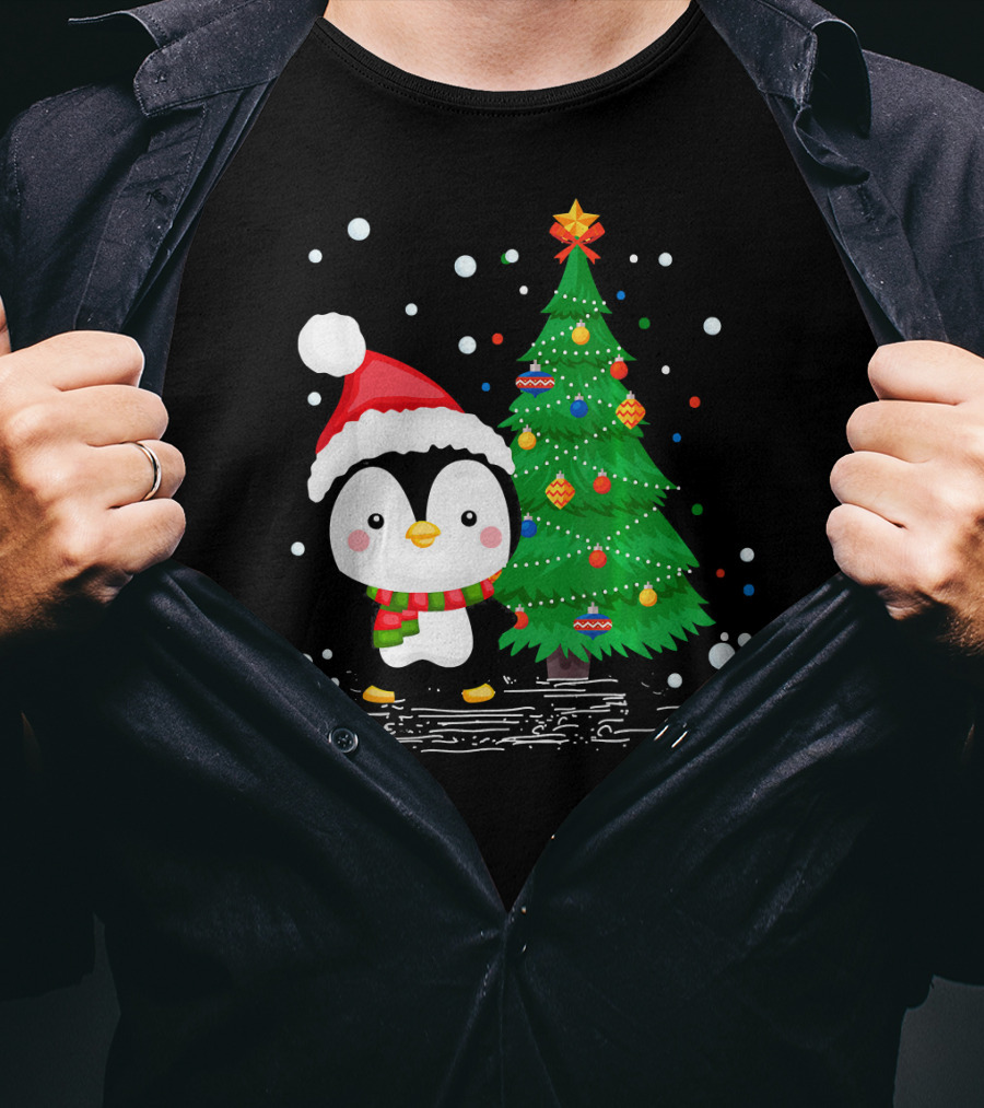 Funny Penguin Lover Santa Hat Christmas Tree Pengu T-Shirt