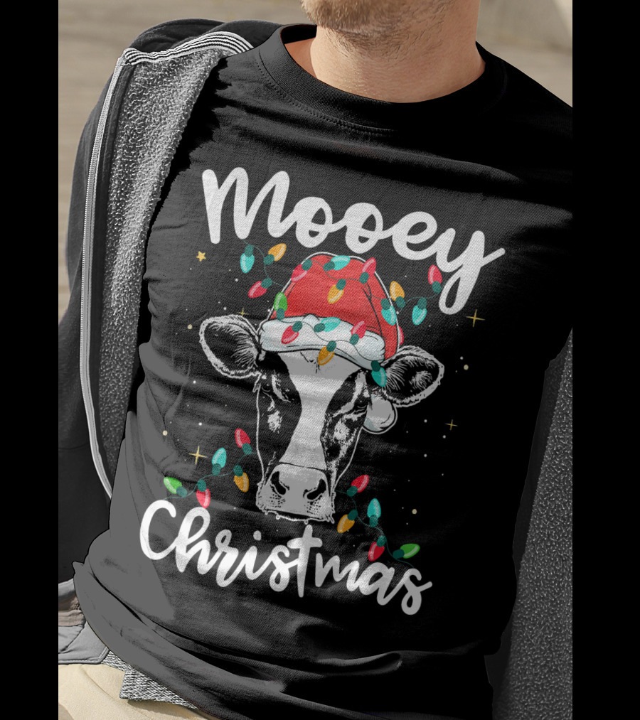 Mooey Christmas Cow With Santa Hat And Christmas Lights T-Shirt