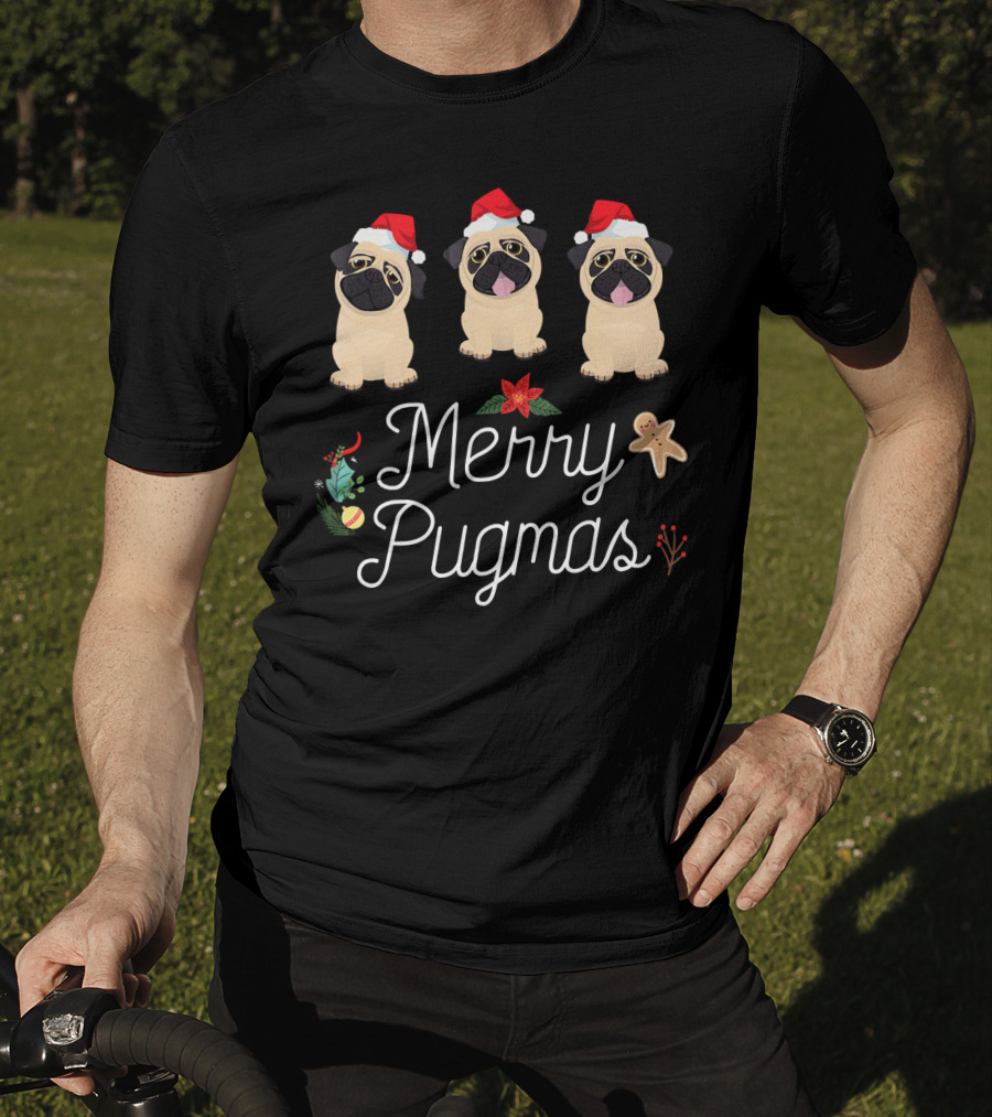 Merry Pugmas Christmas Pugs With Santa Hats And Holiday Decorations T-Shirt