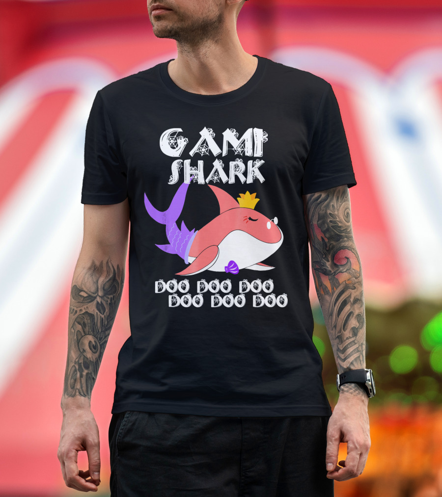 Gami Shark Doo Doo Doo Cute Crowned Shark with Purple Fins T-Shirt