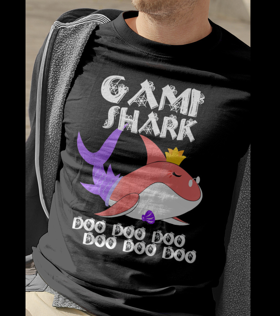 Gami Shark Doo Doo Doo Cute Crowned Shark With Purple Fins T-Shirt