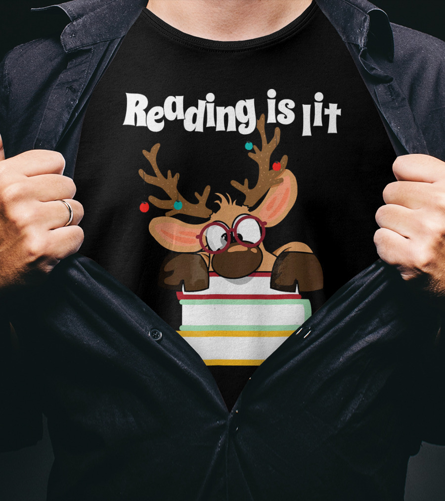 Reading Is Lit Reindeer With Books And Glasses T-Shirt