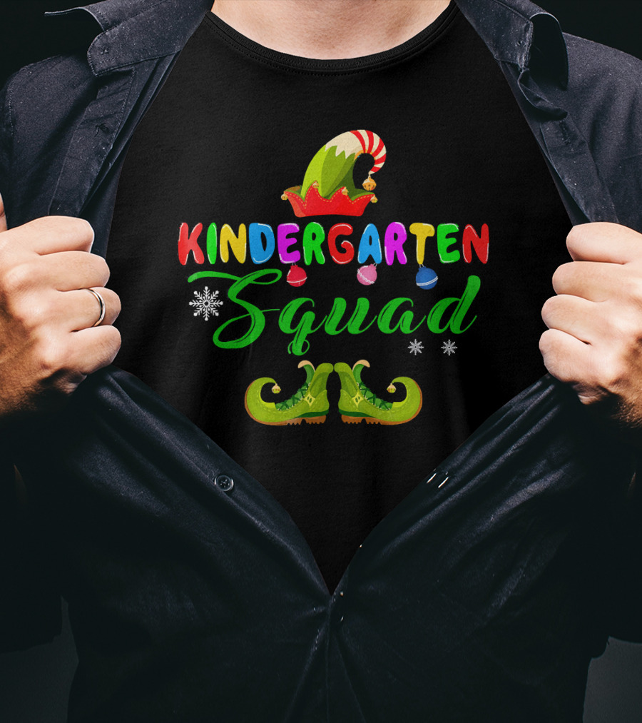 Kindergarten Squad Christmas Elf Hat And Shoes T-Shirt