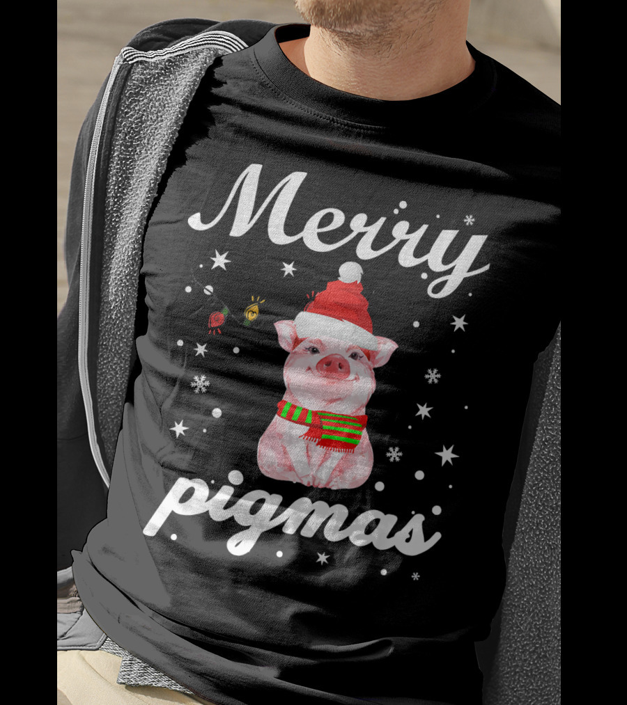 Merry Pigmas Santa Pig With Christmas Lights And Snowflakes T-Shirt