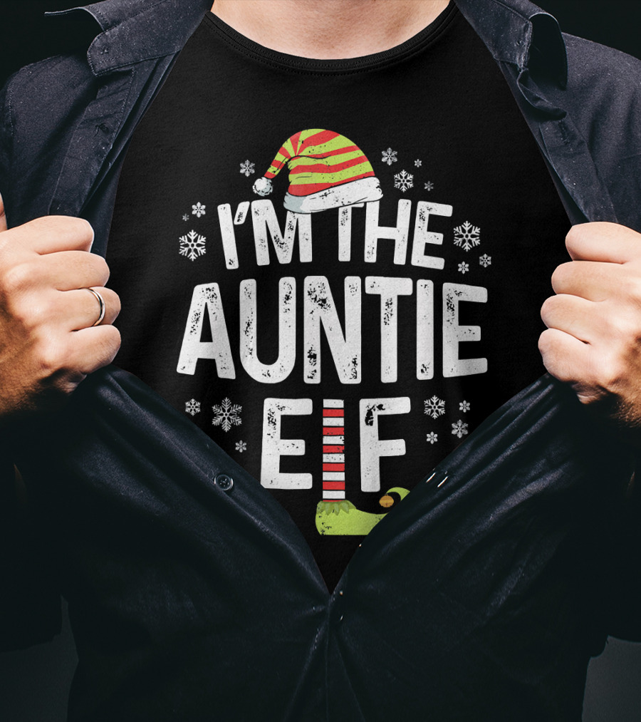 I'm The Auntie Elf Christmas Snowflakes Hat And Green Shoe T-Shirt