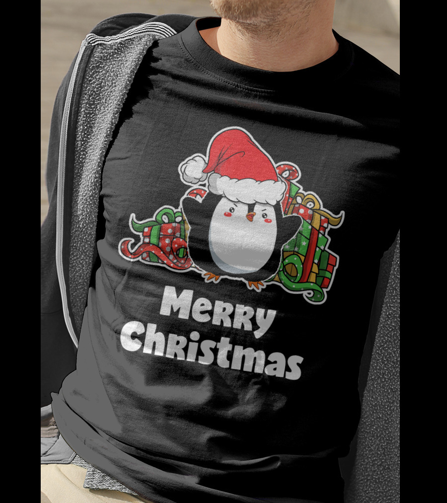 Merry Christmas Penguin Santa Hat Gift Wrapping T-Shirt