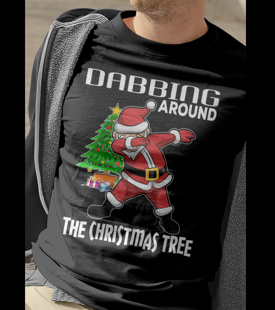Dabbing Around The Christmas Tree Santa Claus With Presents T-Shirt
