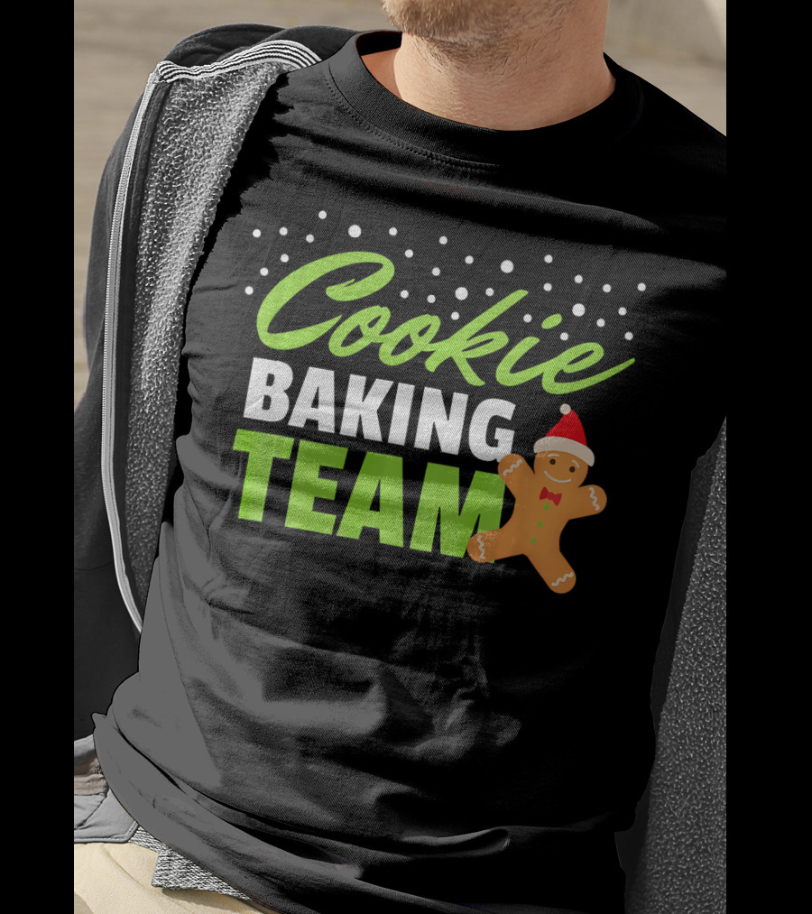 Cookie Baking Team Holi Gingerbread Christmas T-Shirt