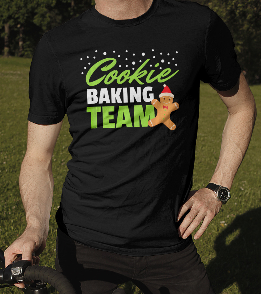 Cookie Baking Team Holi Gingerbread Christmas T-Shirt