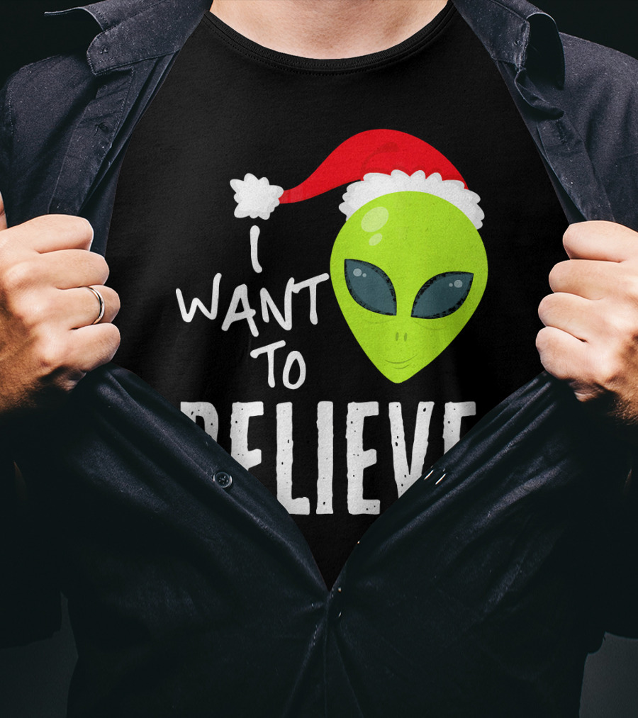 I Want To Believe Alien Santa Hat Christmas UFO T-Shirt