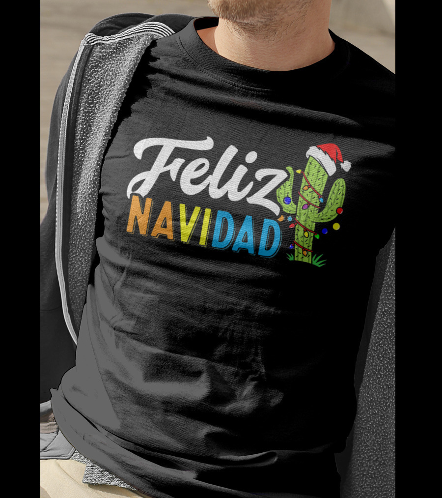 Feliz Navidad Cactus Santa Hat Christmas Lights T-Shirt