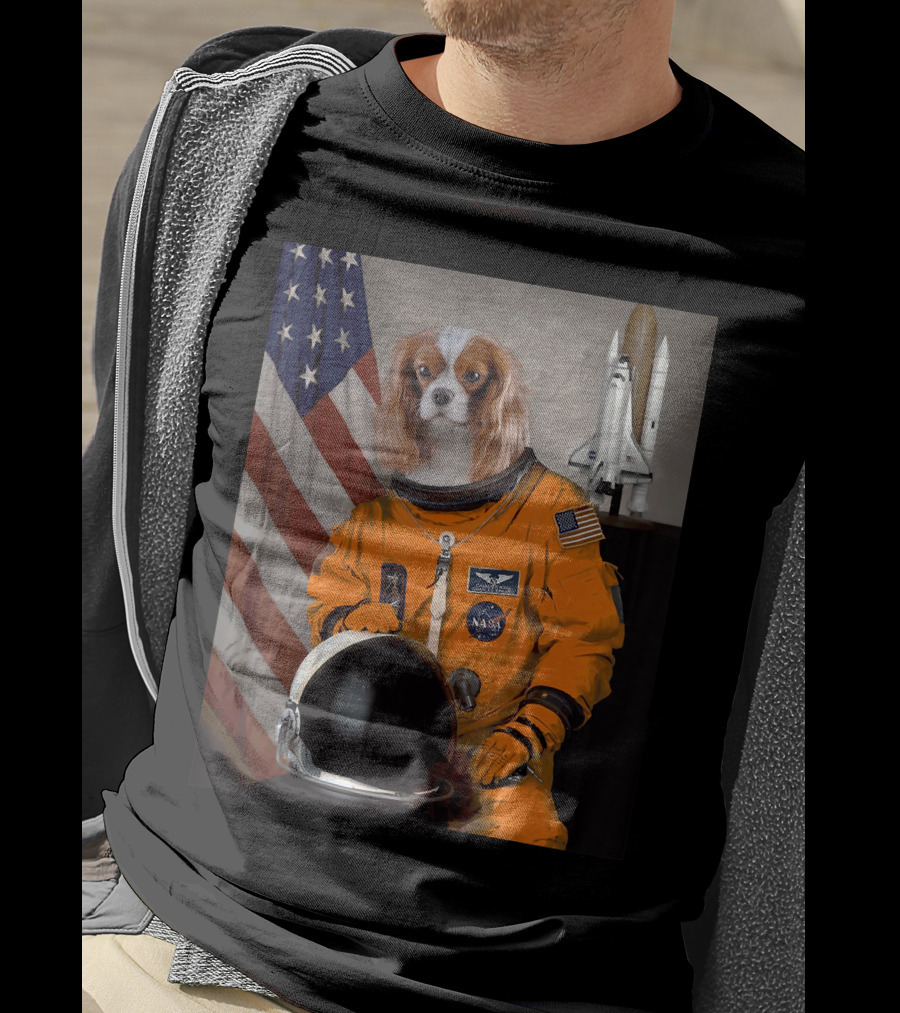 Cavalier King Charles Spaniel NASA Astronaut With American Flag And Space Shuttle T-Shirt