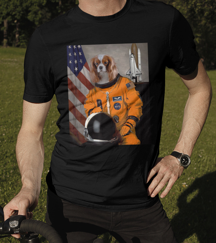 Cavalier King Charles Spaniel NASA Astronaut With American Flag And Space Shuttle T-Shirt