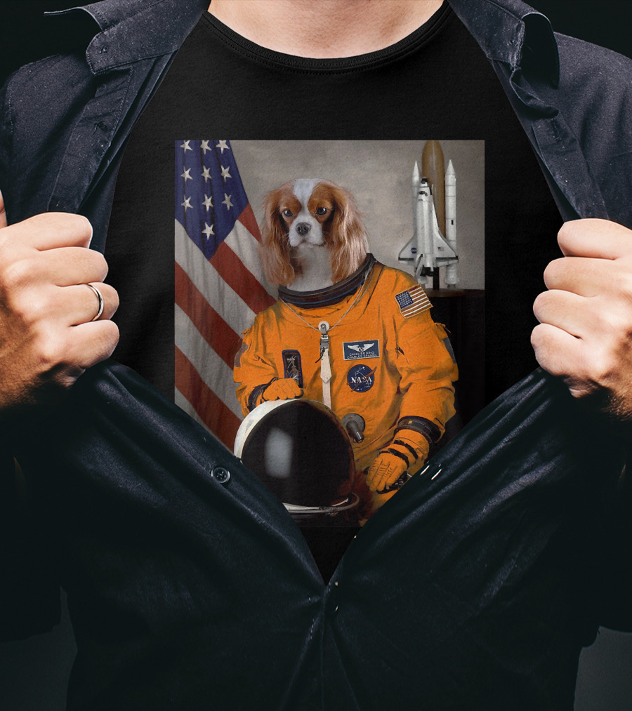 Cavalier King Charles Spaniel NASA Astronaut With American Flag And Space Shuttle T-Shirt