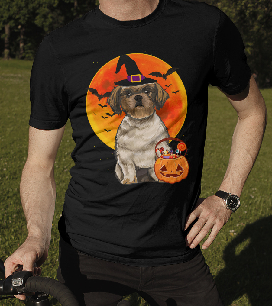 Shih Tzu Dog Halloween Jack O Lantern Pumpkin With Bats And Witch Hat T-Shirt