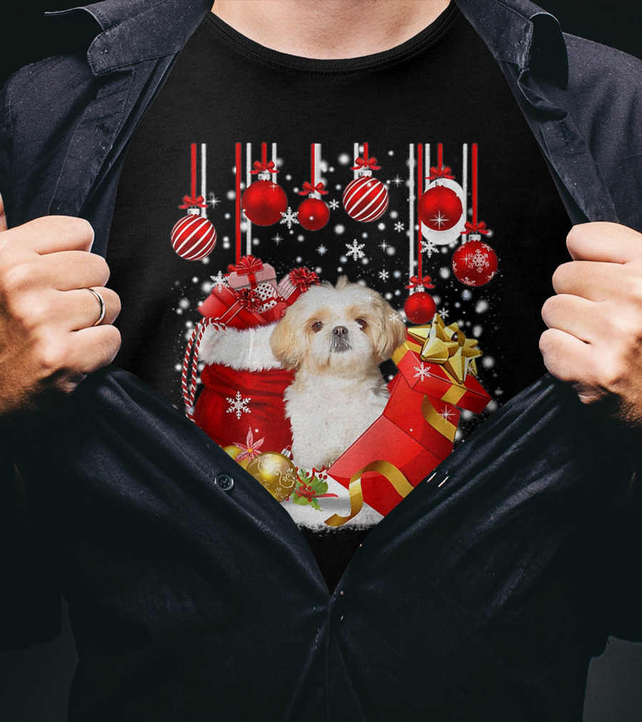 Shih Tzu Christmas Holiday Decorations With Dog And Festive Snow Ornaments T-Shirt