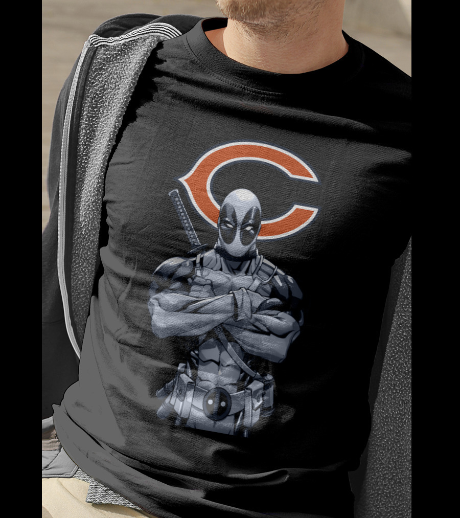 Chicago Bears Deadpool Crossover T-Shirt
