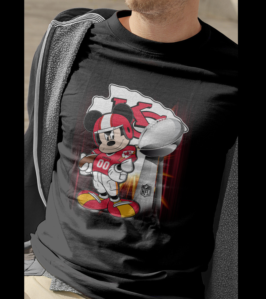 Kansas City Chiefs Mickey Mouse NFL Trophy T-Shirt
